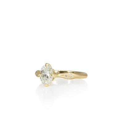 Oval Rosebud Ring