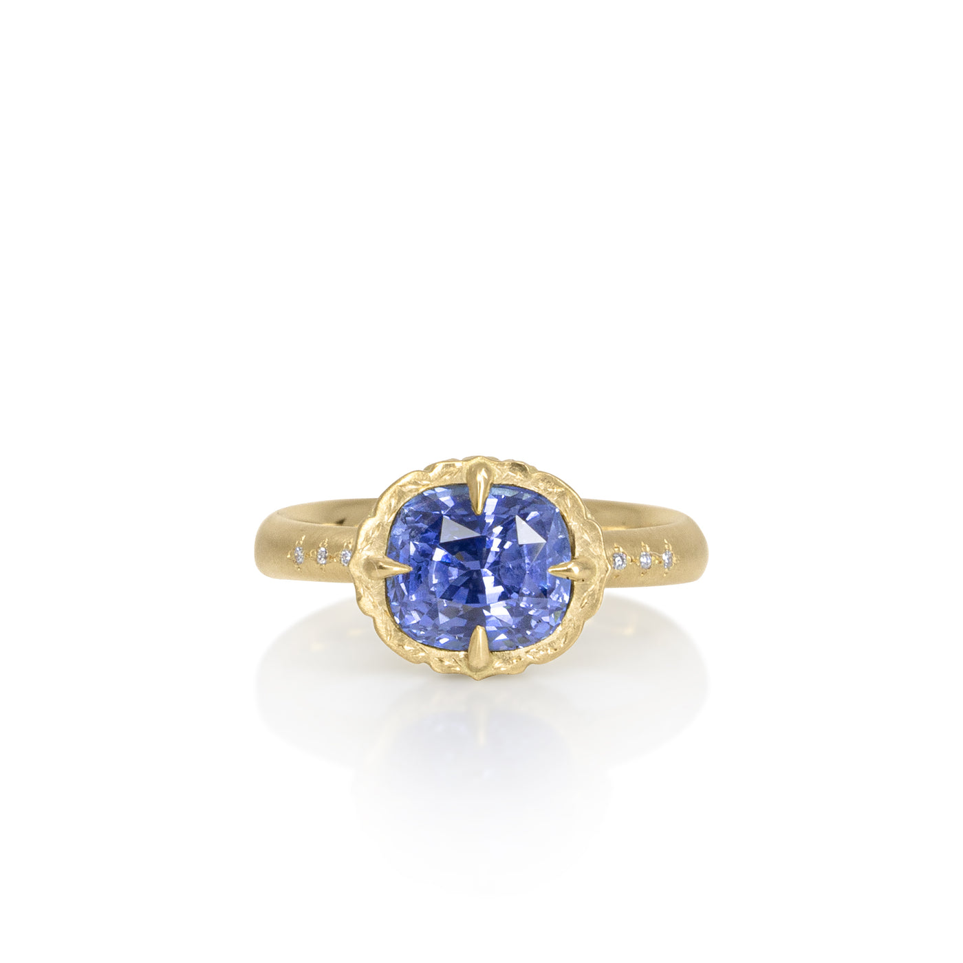 Basket Ring with Horizontal Sapphire