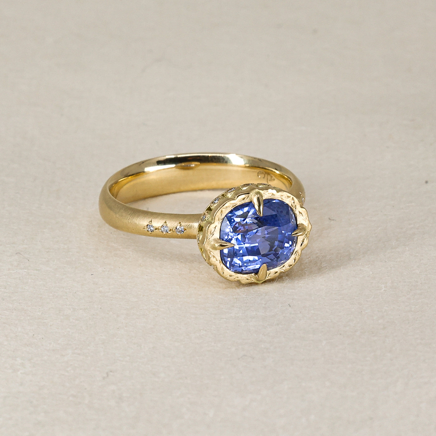 Basket Ring with Horizontal Sapphire